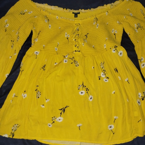 Torrid  3X Floral Off-Shoulder Top - Picture 6 of 9
